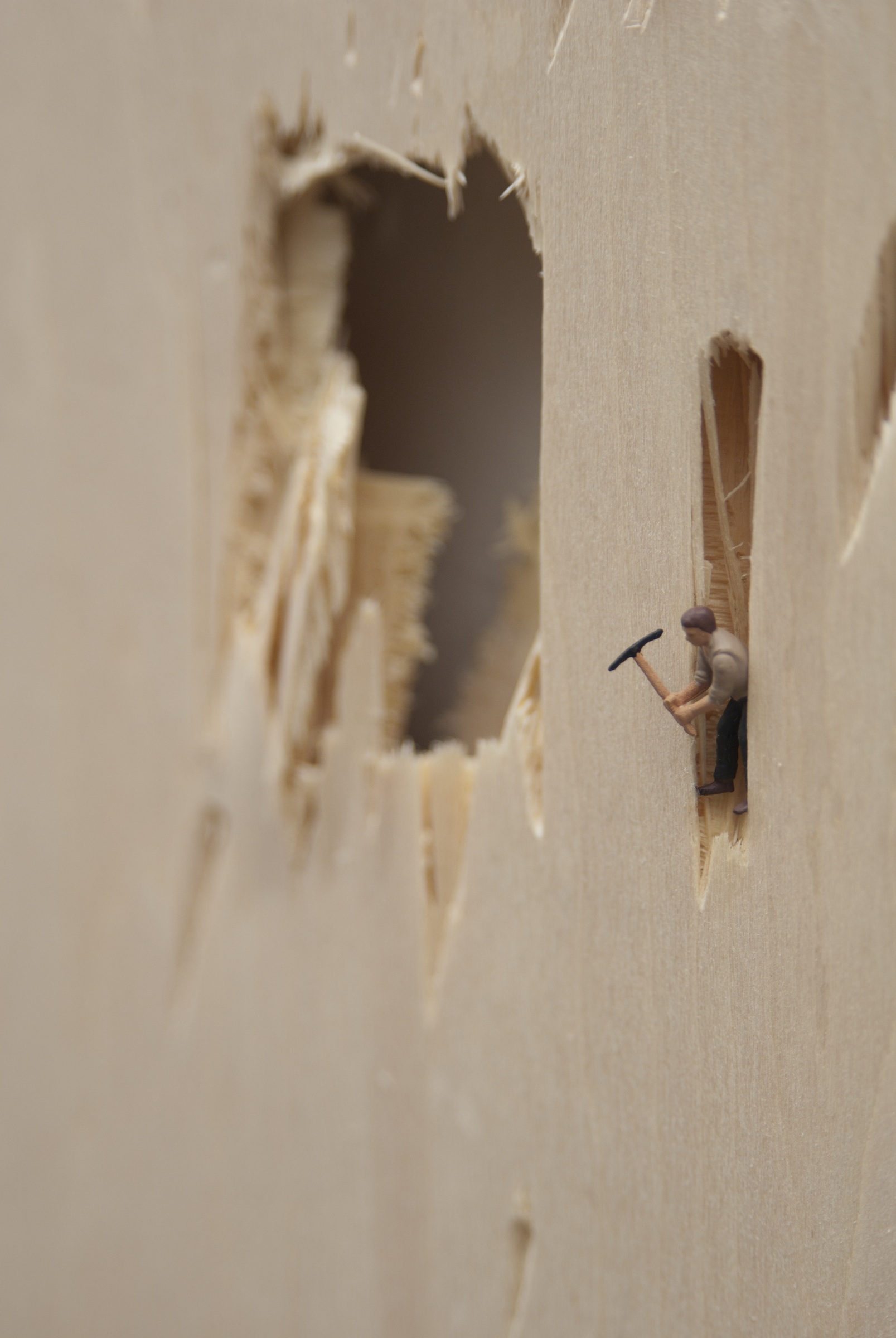 Man with pickaxe 2015 _detail_