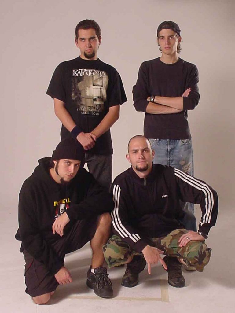 Distrust Banda (2004)